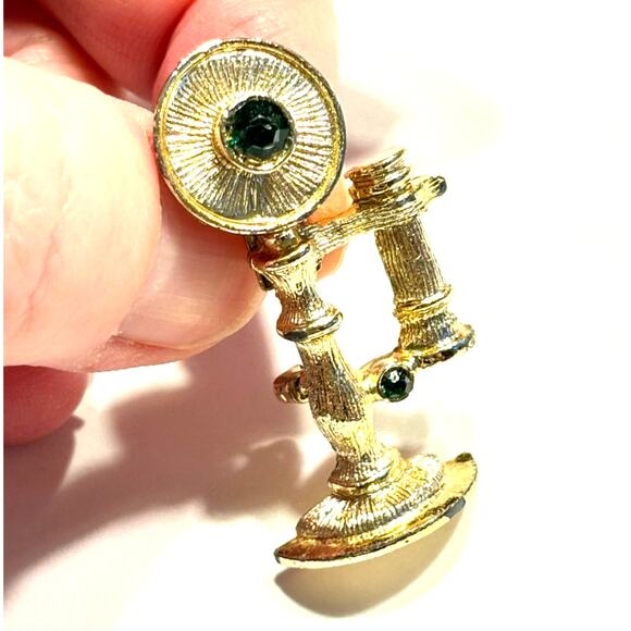 Gerrys gold scatter pin brooch novelty telephone motif green stones hallmarked - Picture 3 of 8